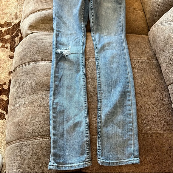 Levi’s 711 Skinny Jeans - Picture 4 of 7